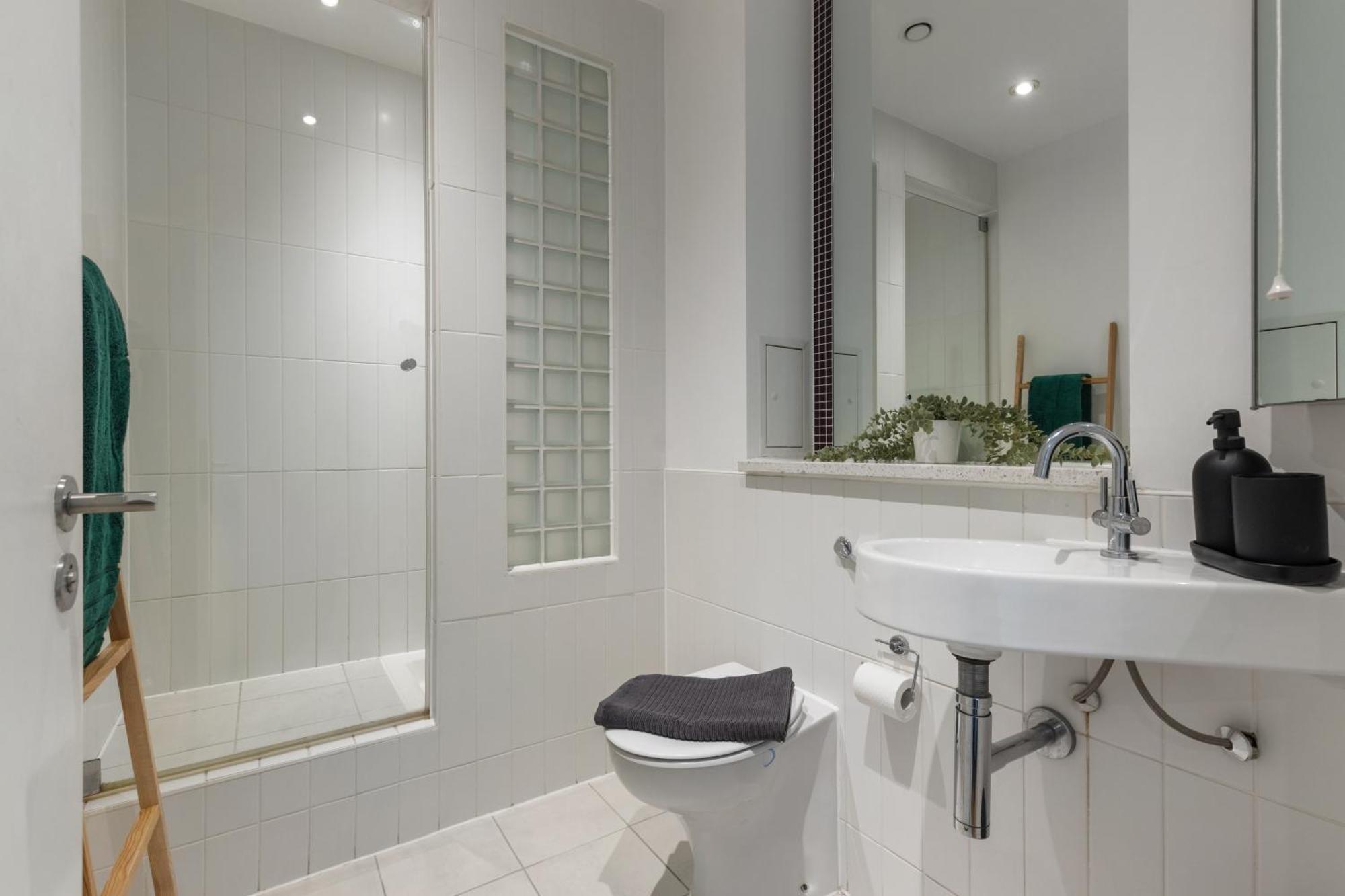 London, Kings Cross, Minutes From Station!